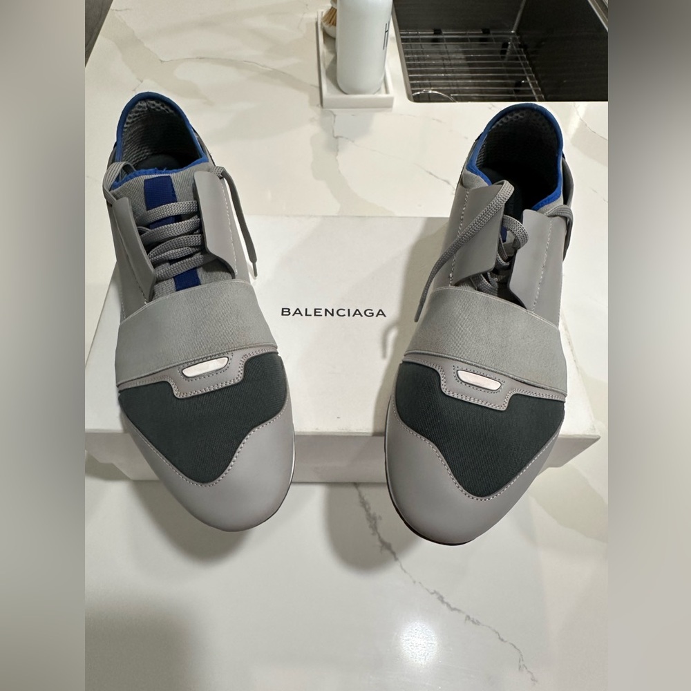 Authentic Men Balenciaga Sneakers.